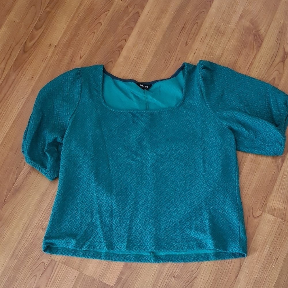 Saint+Sofia Green Top